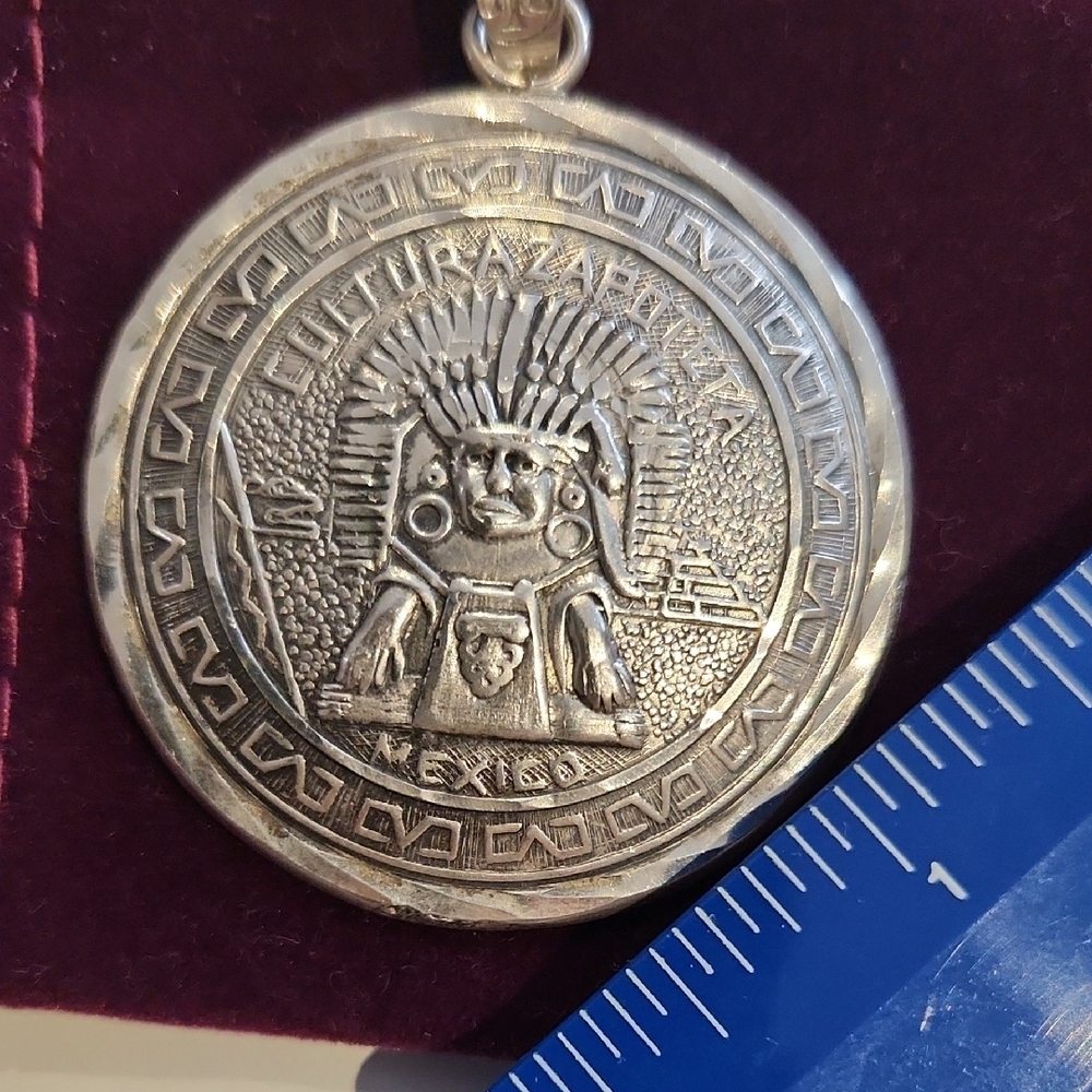 Silver Aztec Calendar Pendant - Picture 3 of 5